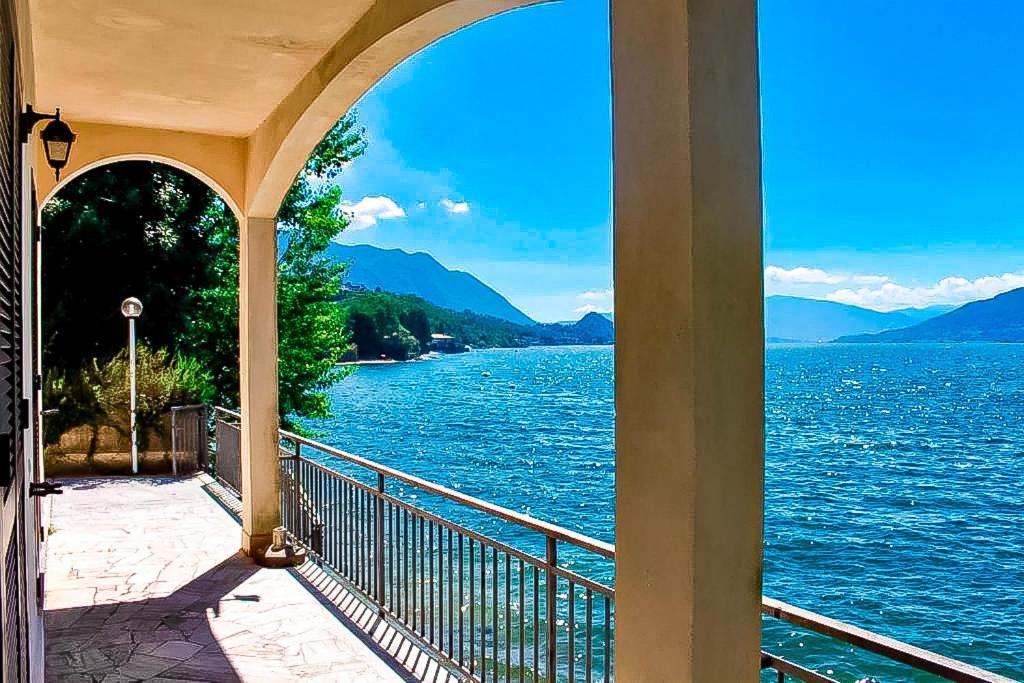 Casa Spiaggia Brezzo 外观 照片